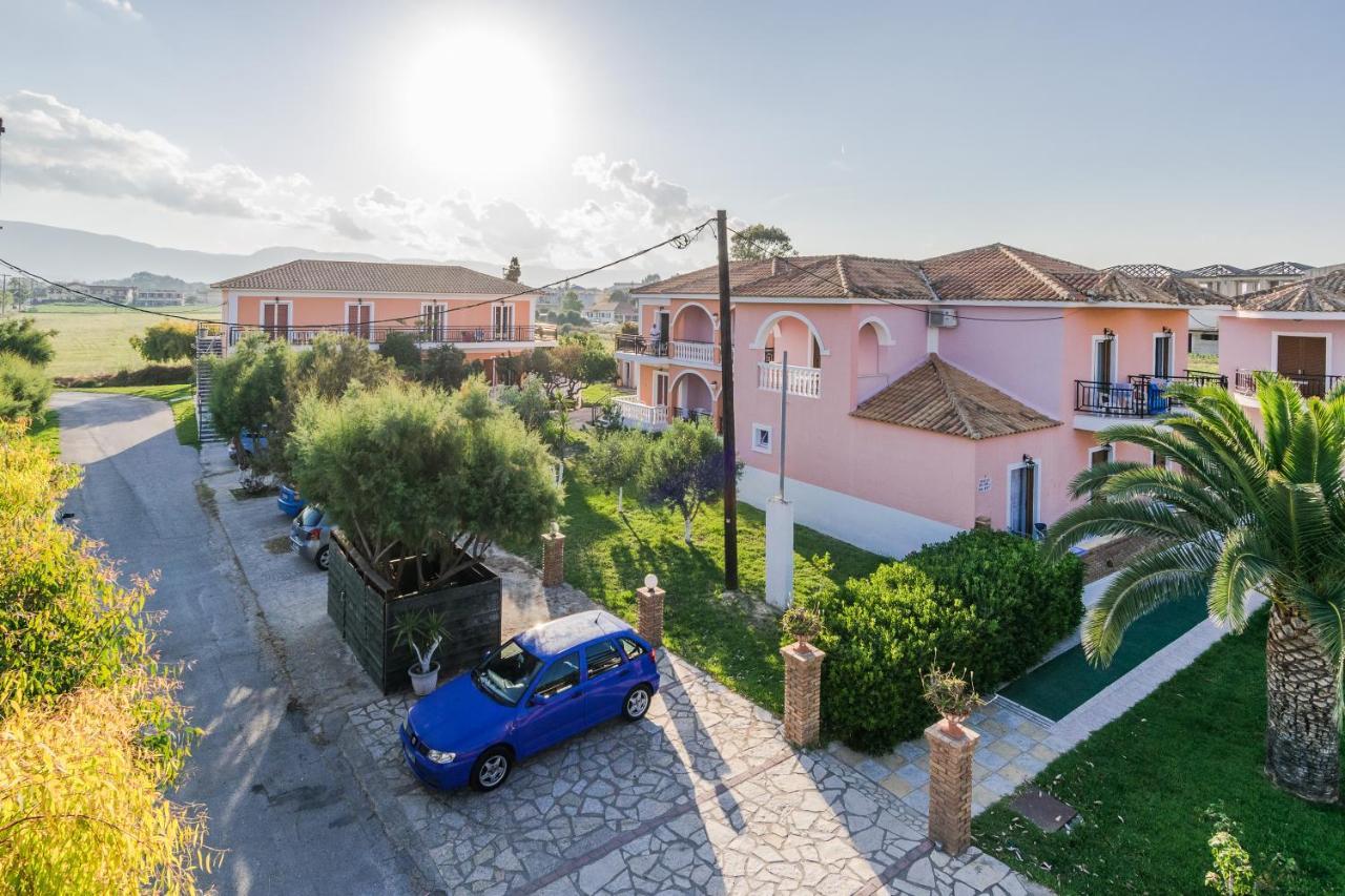 Costas Hotel Kalamaki  Bagian luar foto