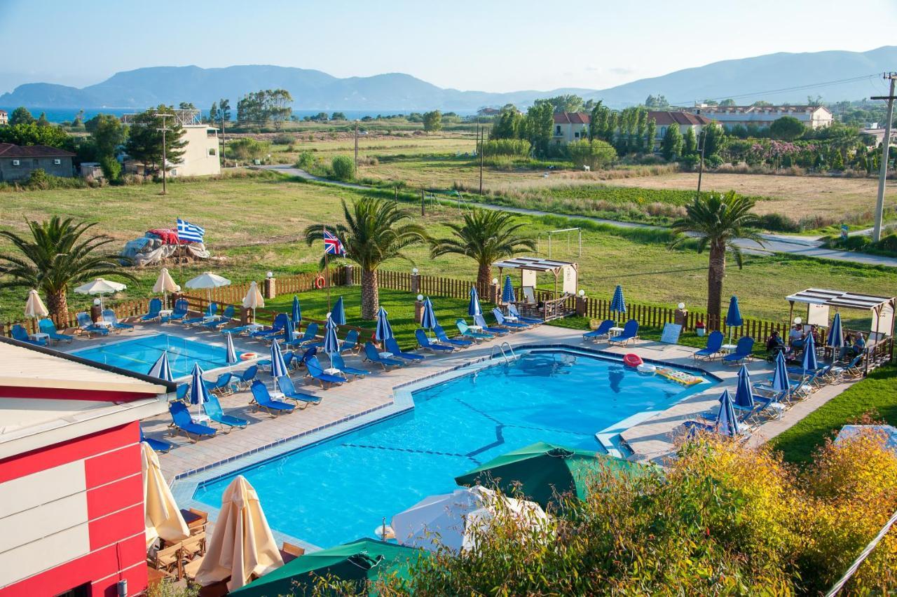 Costas Hotel Kalamaki  Bagian luar foto