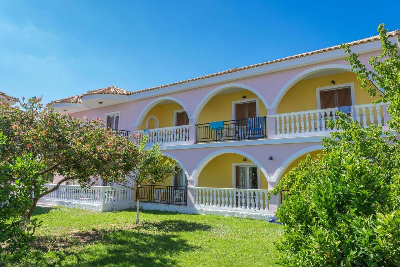 Costas Hotel Kalamaki  Bagian luar foto